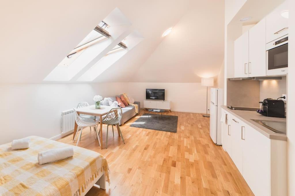 Imperial Loft Apartment Praga Esterno foto